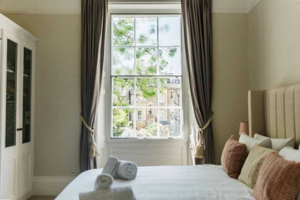 Luxury, Central, Sun-Filled 3 Bed Haven In 바스 외부 사진