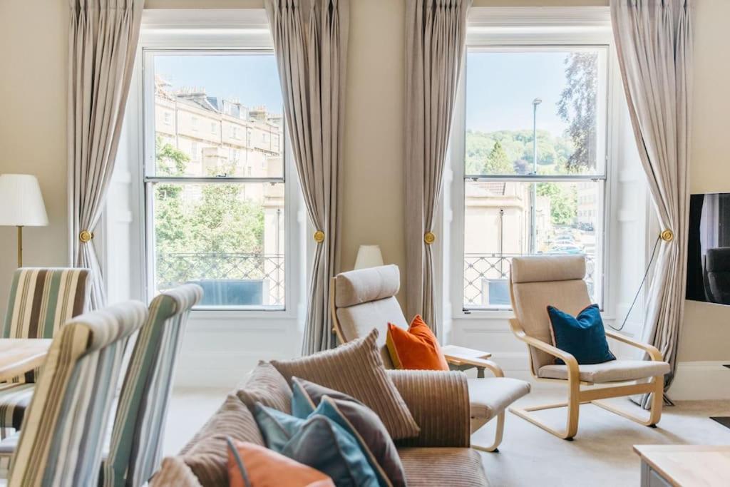 Luxury, Central, Sun-Filled 3 Bed Haven In 바스 외부 사진